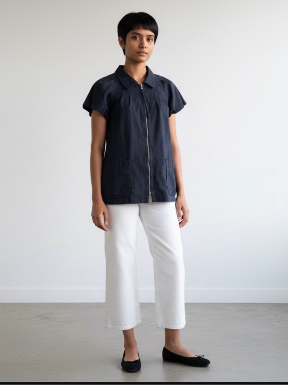 VERA WANG -Simply Vera A-line Short-Sleeve Zipper-Front Black Top/ Spring Jacket